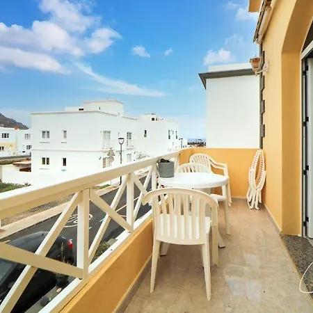 Cliff View Apartment